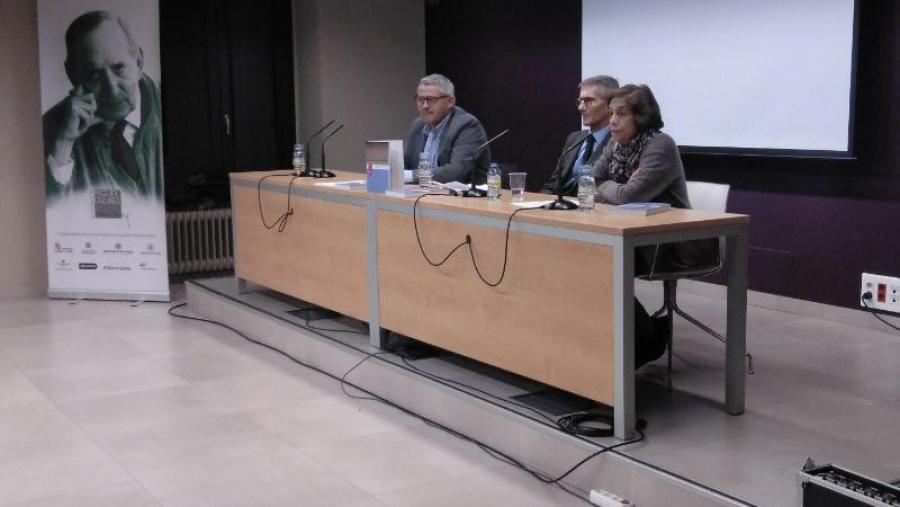 De esquerda a dereita, Fernando Zamácola, Alfonso Rey e Elisa Delibes